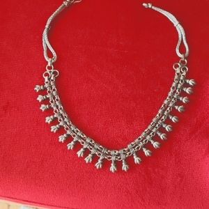 Vintage silver tone necklace